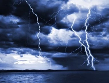 «Ξενοφών»: Όλη η Ελλάδα ένα «ψυγείο» - Απαγορευτικό για τα πλοία από Πειραιά, Ραφήνα, Λαύριο